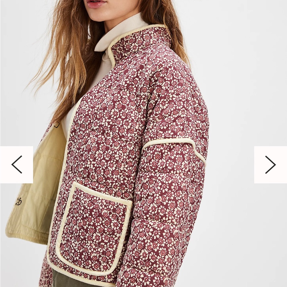 Red Puffer Jacket with Thick Warm Texture and High Collar